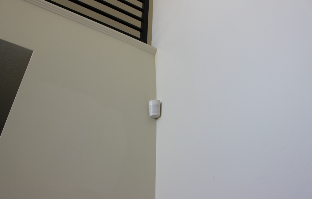 PowerG Wireless Digital Pet-Immune PIR Motion Detector - DSC-NEO-PG9914